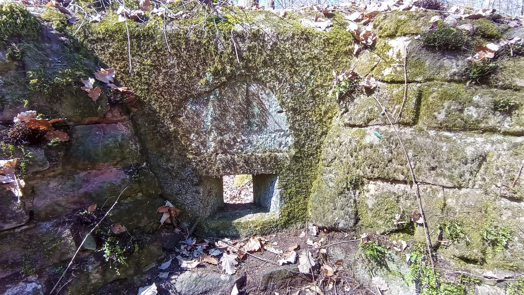 Ligne Maginot - FM46 - NONNENHARDT CENTRE 5 - (Blockhaus pour arme infanterie) - Détail du créneau frontal