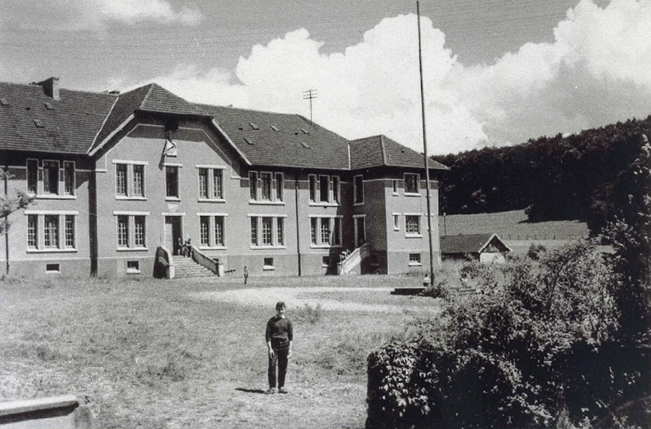 Ligne Maginot - LANGENSOULTZBACH - (Camp de sureté) - Les bâtiments du camp utilisés comme colonies de vacances 
Photo prise entre 1955 et 1961