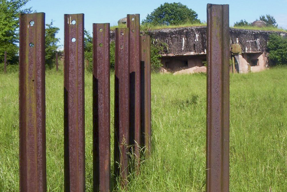 Ligne Maginot - LEMBACH - (Ouvrage d'infanterie) - Bloc 1
Réseau de rails antichar