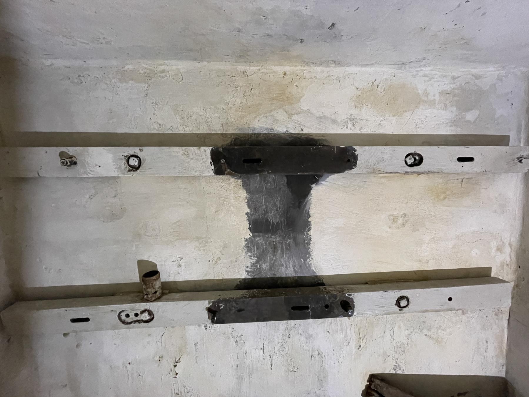 Ligne Maginot - B01 - (Chambre de coupure) - Ancien emplacement du boîtier répartiteur