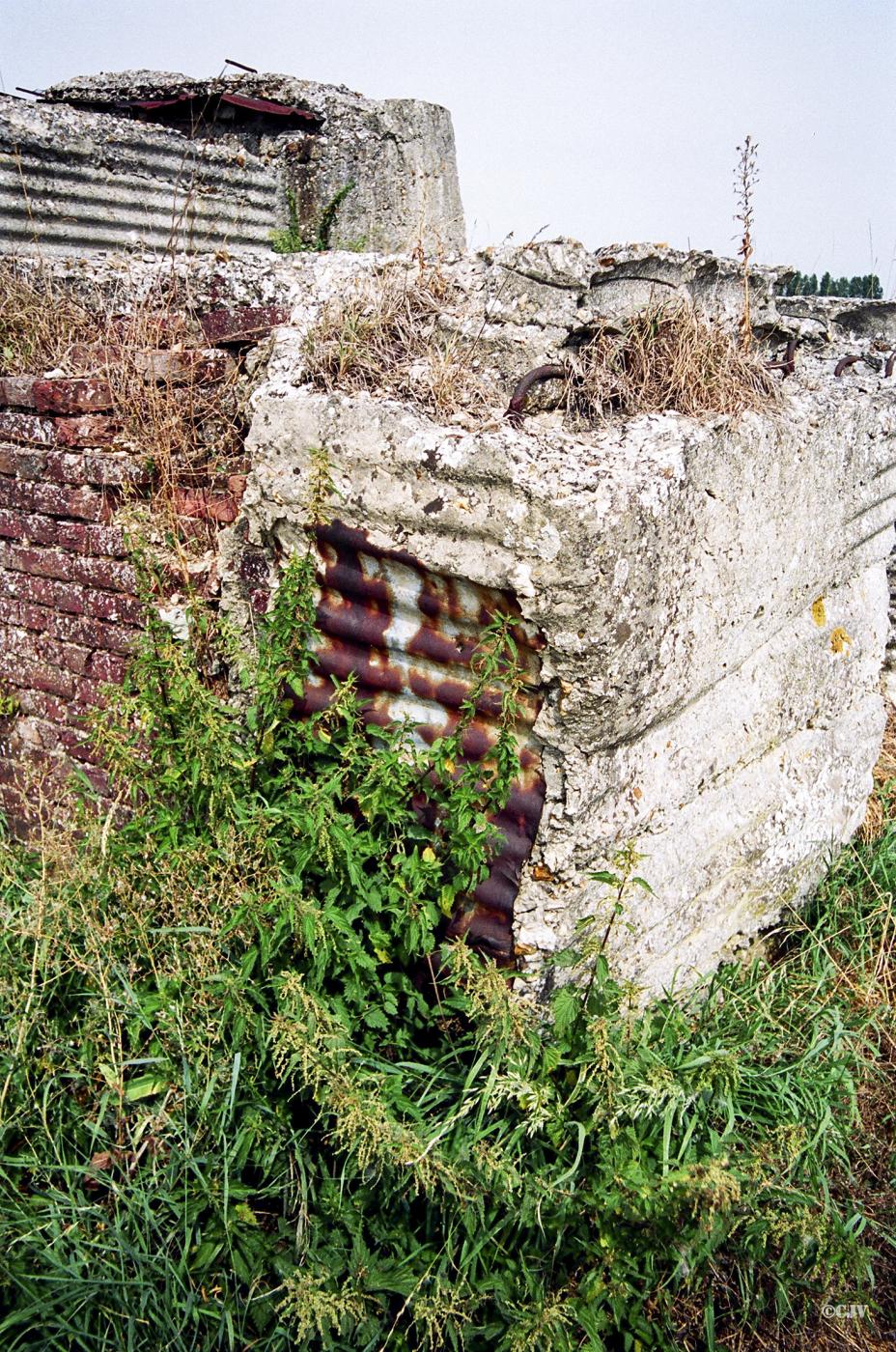 Ligne Maginot - BEF 444 - ROUTE de TOURNAI (Blockhaus pour canon) - 