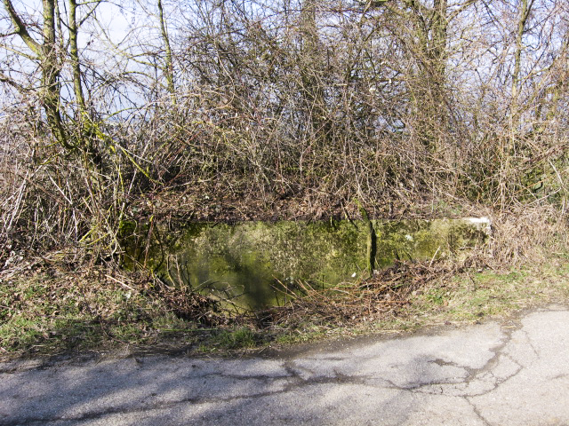 Ligne Maginot - FIRST 4 - (Blockhaus pour arme infanterie) - Façade arrière