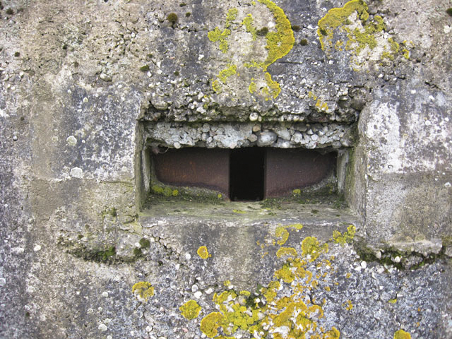 Ligne Maginot - KOPP 4 - (Blockhaus pour arme infanterie) - Créneau de tir