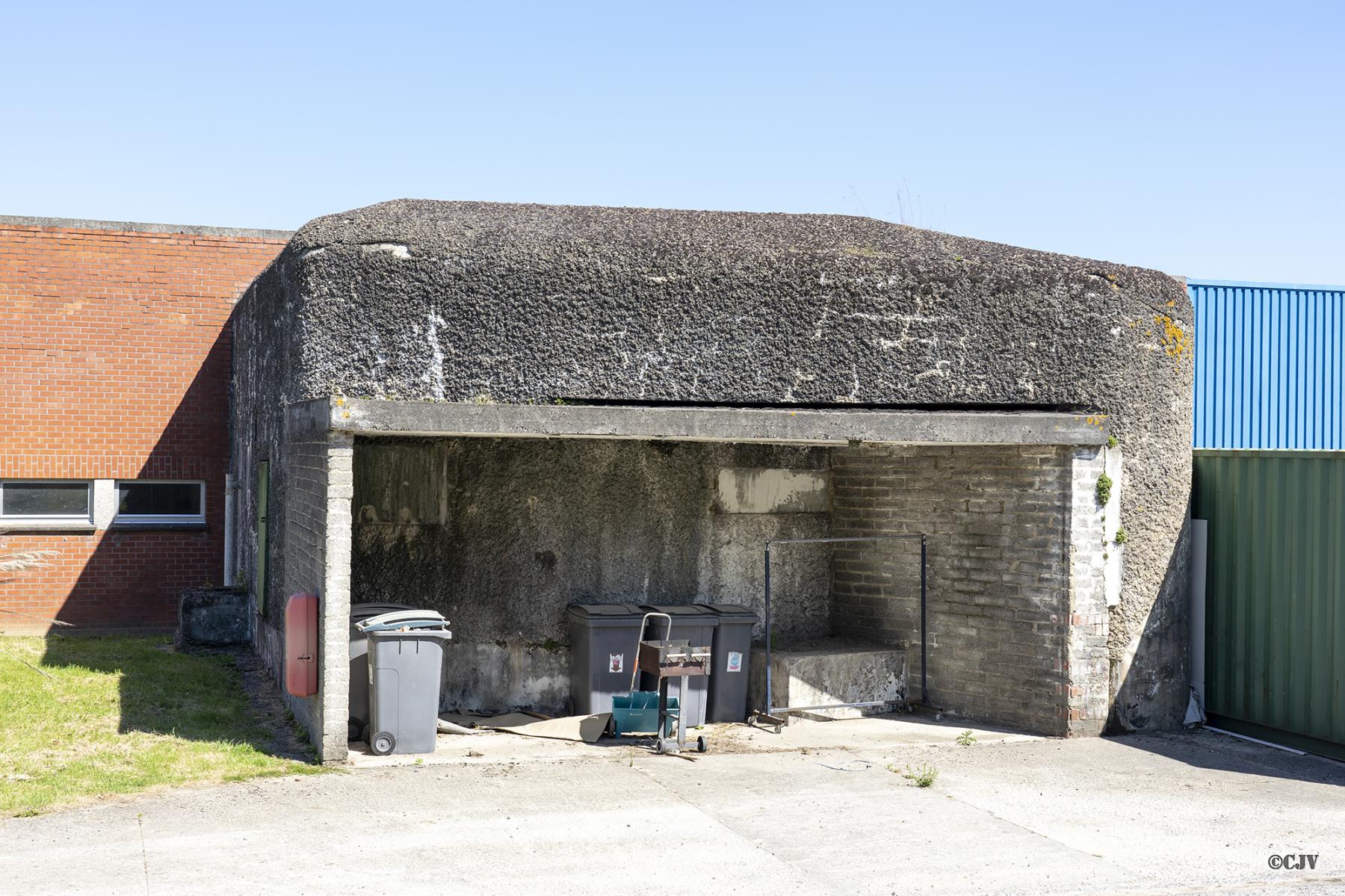 Ligne Maginot - B271 - NEUVILLE EN FERRAIN - (Blockhaus pour canon) - Les créneaux Sud