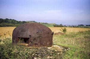 Ligne Maginot - PUXIEUX - O2 - (Observatoire d'artillerie) - Cloche GFM avec impacts de PAK