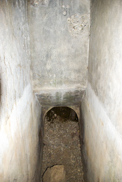 Ligne Maginot - FERME DE HEILIGENBRONN - (153° RIF - 150° RAP) - (PC de Sous-Secteur) - Accès à un abri souterrain non terminé