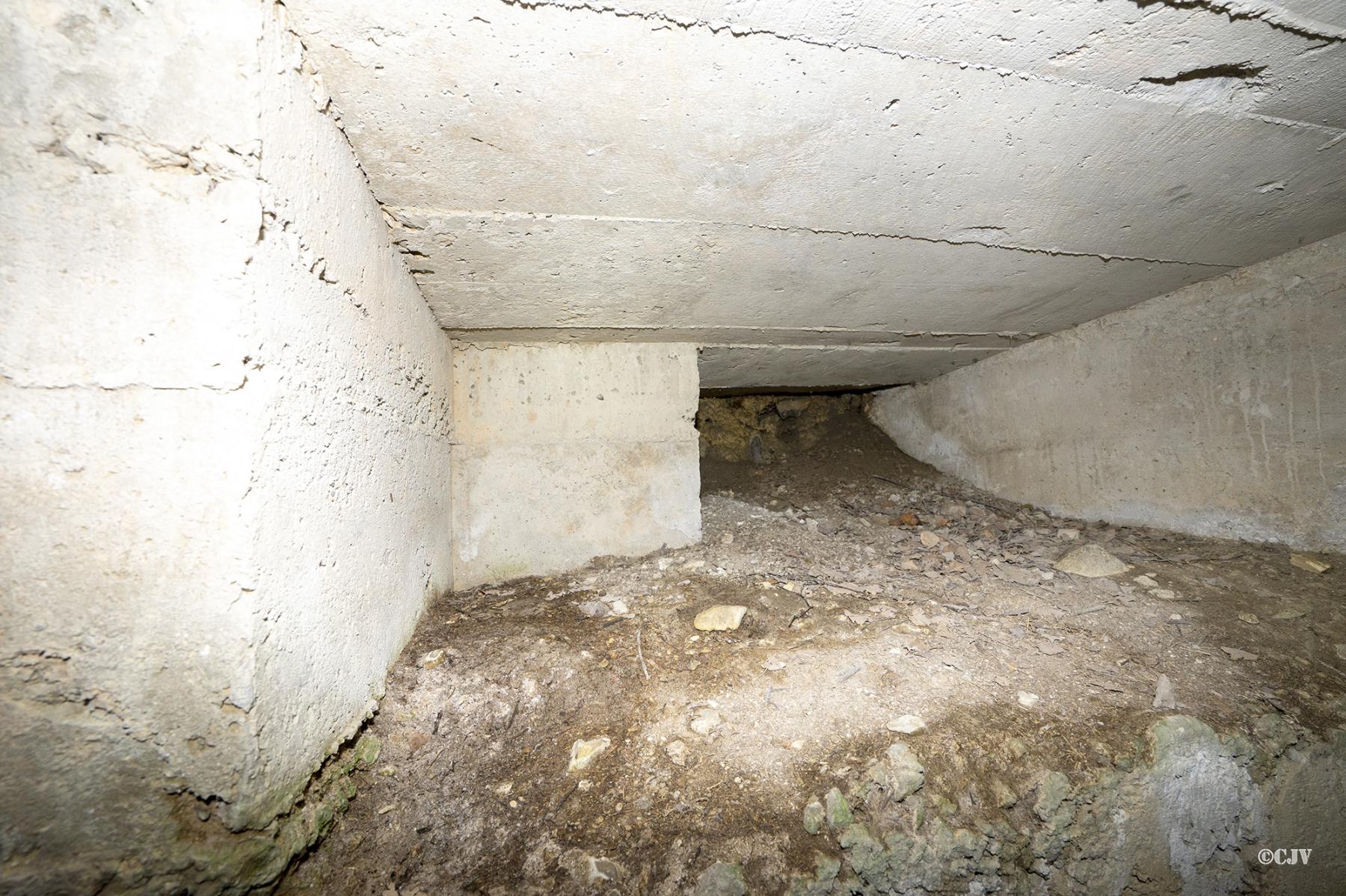 Ligne Maginot - AMODON 3 - (Blockhaus pour arme infanterie) - Le créneau