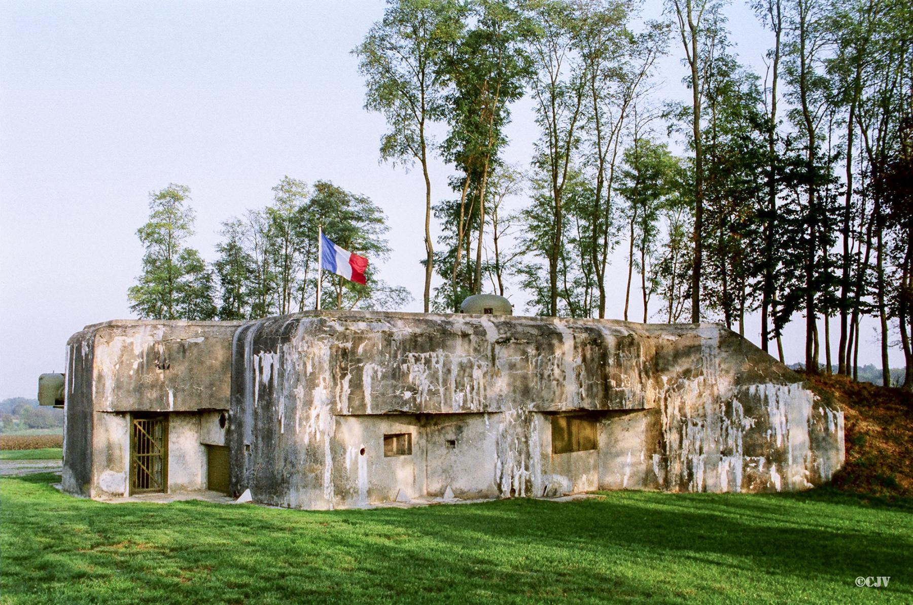 Ligne Maginot - 86 - ASCHENBACH - (Casemate d'infanterie - double) - La façade Sud-Ouest