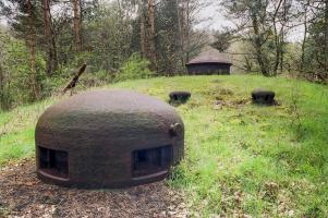 Ligne Maginot - OTTERBIEL - (Ouvrage d'artillerie) - Bloc 1
Tourelle de mitrailleuses et cloche GFM