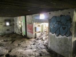 Ligne Maginot - A56 - LE LYS - (Blockhaus pour canon) - Intérieur du blockhaus.