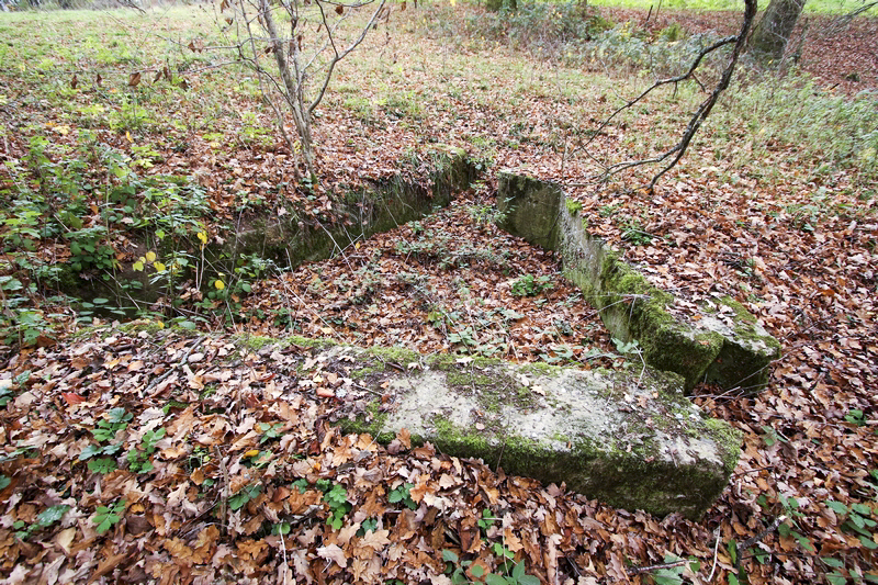 Ligne Maginot - FORT SEBASTIEN 1 (Cuve pour arme d'infanterie) - Cuve bétonnée  pour FM