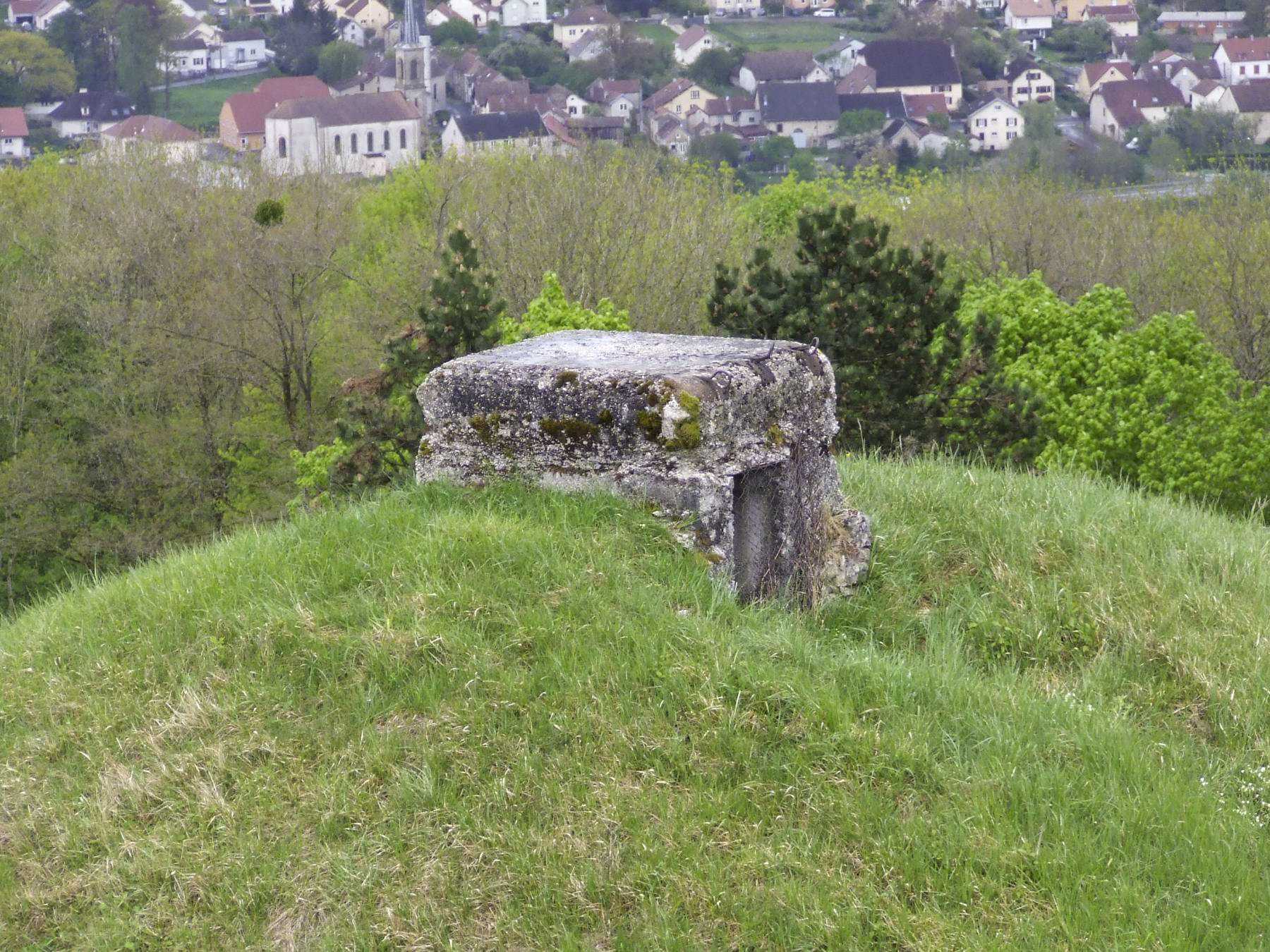 Ligne Maginot - FORT DU MONT-BART - (PC de Sous-Secteur) - Un observatoire bétonné construit entre les deux guerres.