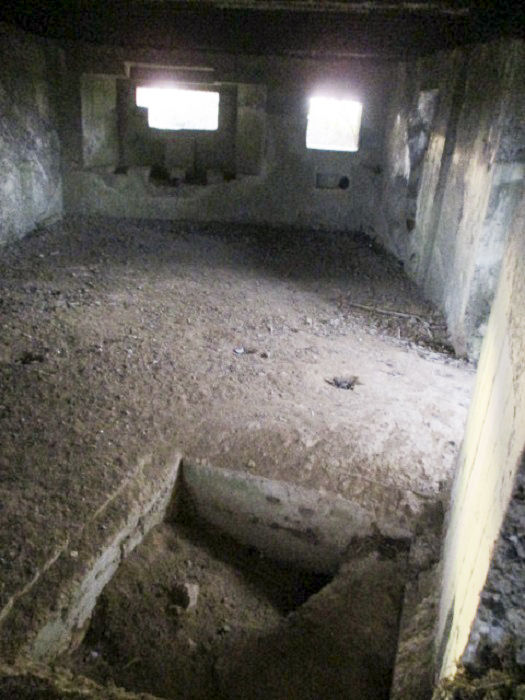 Ligne Maginot - A46 - GLAIEUL - (Blockhaus pour canon) - Intérieur du blockhaus.