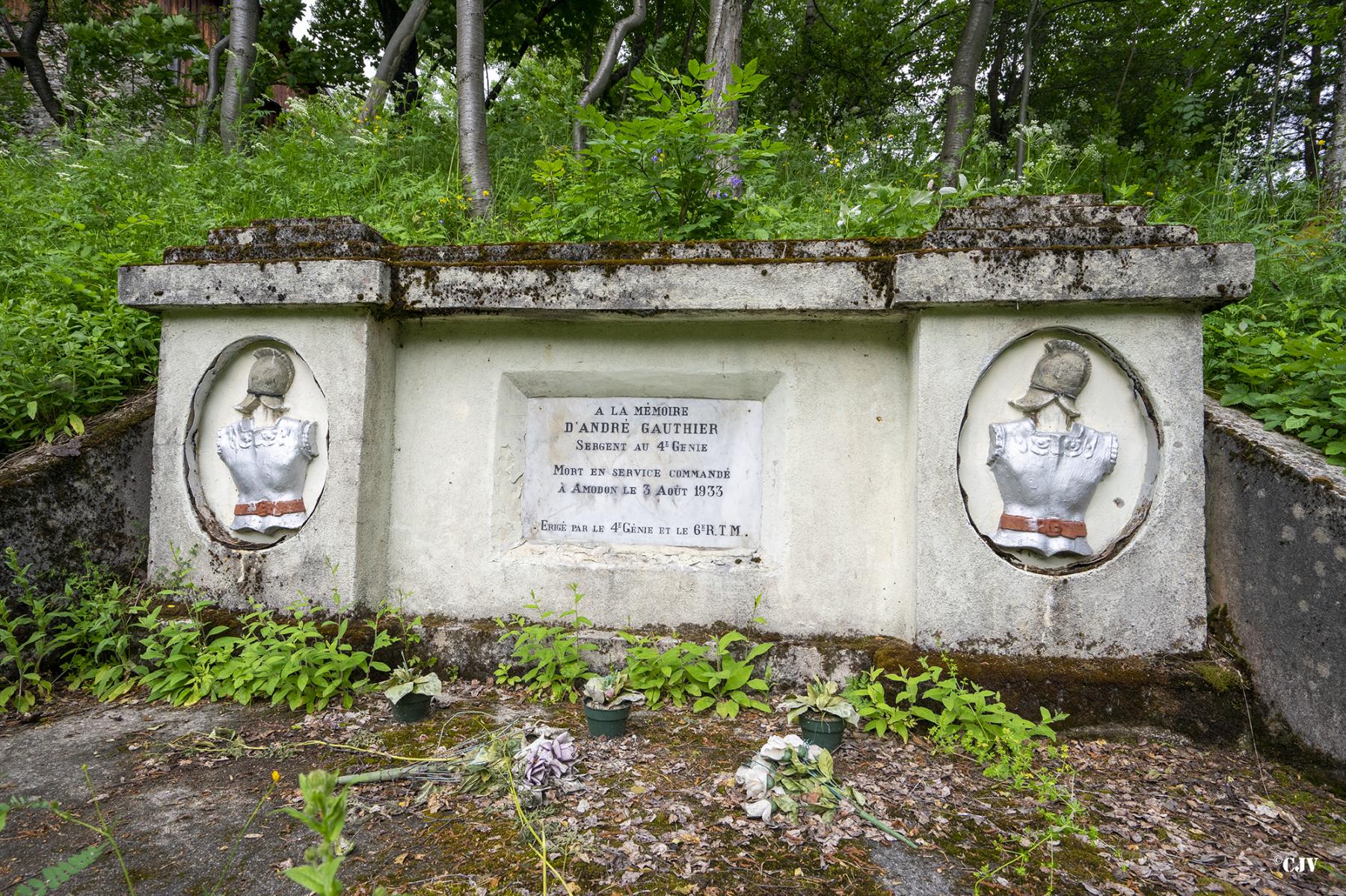 Ligne Maginot - AMODON - (Abri) - Érigé en mémoire d'André Gauthier, sergent du 4° Génie décédé lors de la construction de l'abri