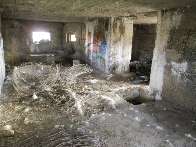 Ligne Maginot - A58 - JENLAIN OUEST - (Blockhaus pour canon) - Intérieur du blockhaus.