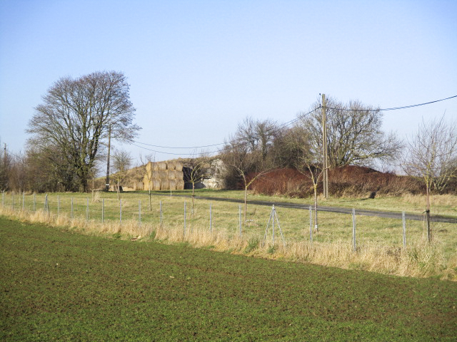 Ligne Maginot - ETH - (Ouvrage d'infanterie) - Bloc 2
Blockhaus visible de la rue de Cartignies se dirigeant vers Eth.