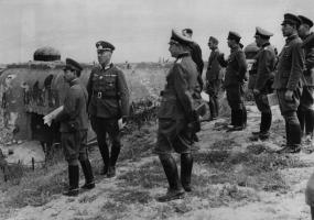 Ligne Maginot - SCHOENENBOURG - (Ouvrage d'artillerie) - Visite d'officiers japonais après la signature de l'armistice