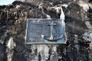 Ligne Maginot - R117 - REMERING - (Blockhaus pour arme infanterie) - Plaque en l'honneur des combattants des 41° et 51° RMIC