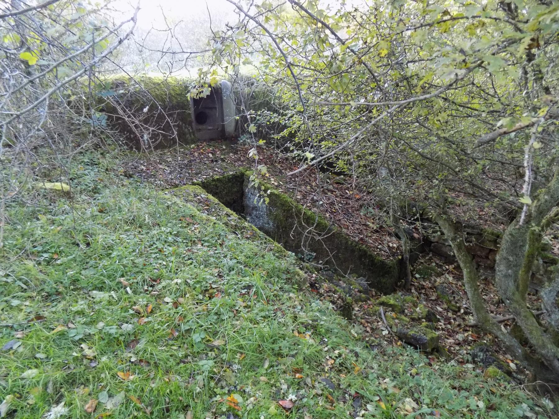 Ligne Maginot - LEMBACH - (Ouvrage d'infanterie) - Bloc 3
Abri bétonné du projecteur