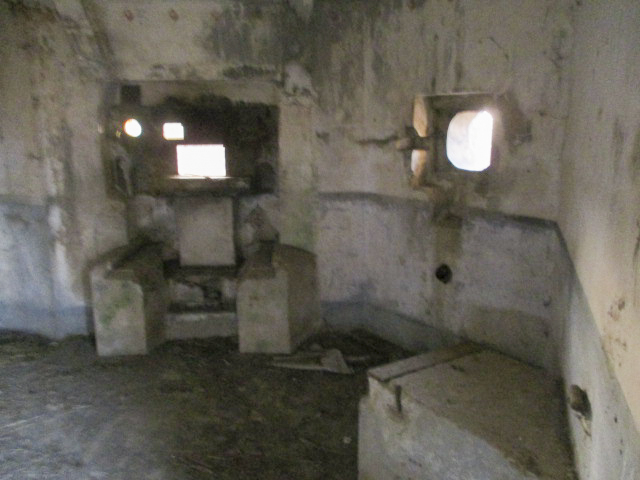 Ligne Maginot - B484 - STATION DE CURGIES - (Blockhaus pour canon) - Intérieur du blockhaus.