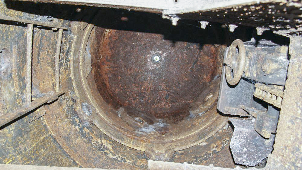 Ligne Maginot - LIEVRE OUEST - C7 - (Casemate d'infanterie) - Intérieur de la cloche