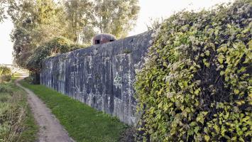 Ligne Maginot - CHAMP DE COURSES - (Casemate d'infanterie - double) - Façade frontale et cloche GFM