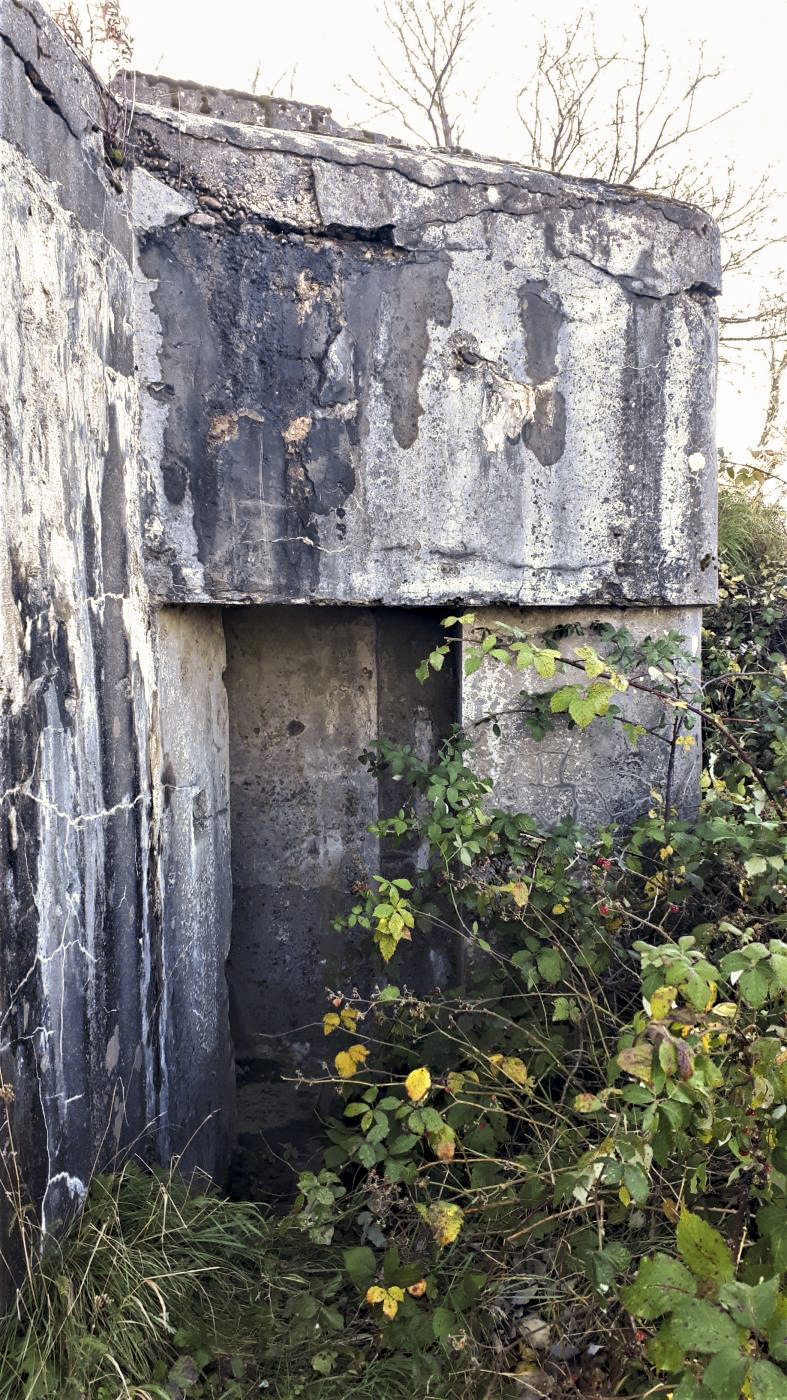 Ligne Maginot - AB28 - (Blockhaus pour canon) - L'entrée