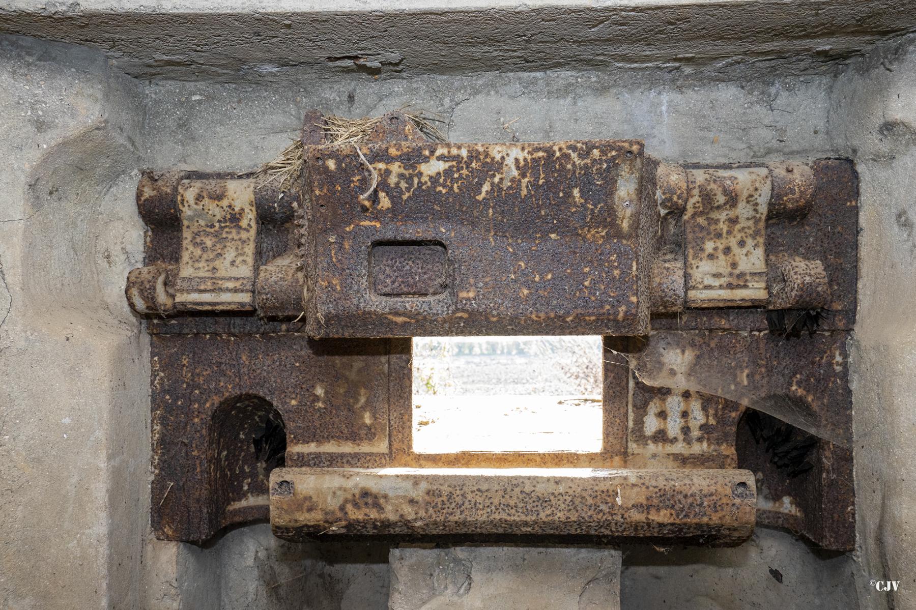 Ligne Maginot - B516 - STATION DE WARGNIES - (Blockhaus pour canon) - Trémie Pamart-Lemaigre