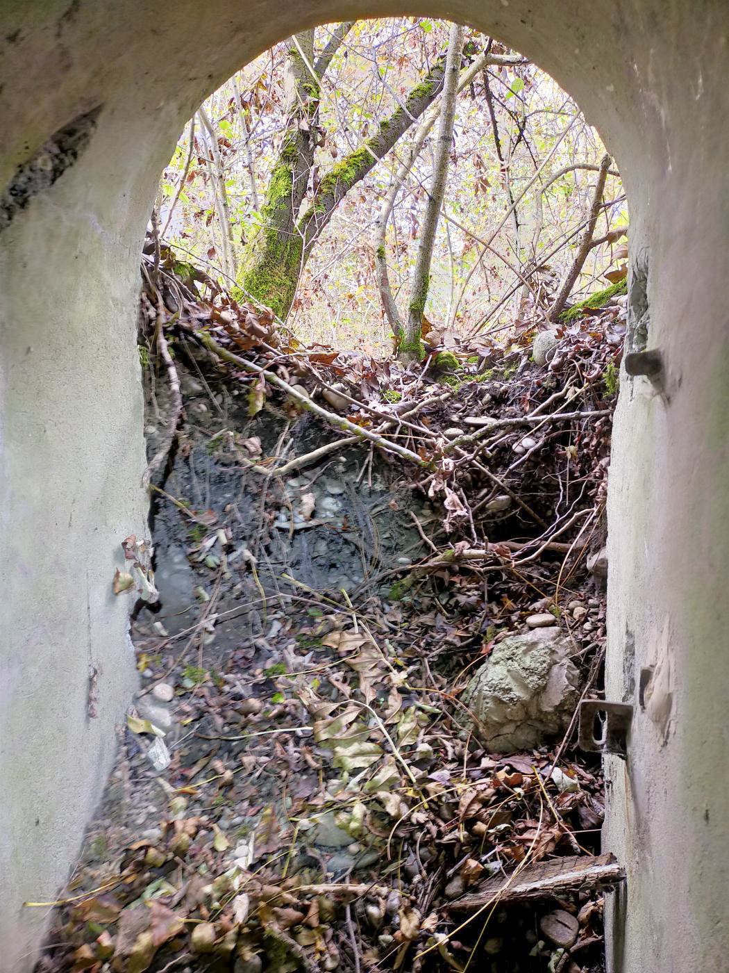 Ligne Maginot - ECLUSE D'HIRTZFELDEN NORD - (Blockhaus pour arme infanterie) - L'entrée sud depuis l'intérieur.