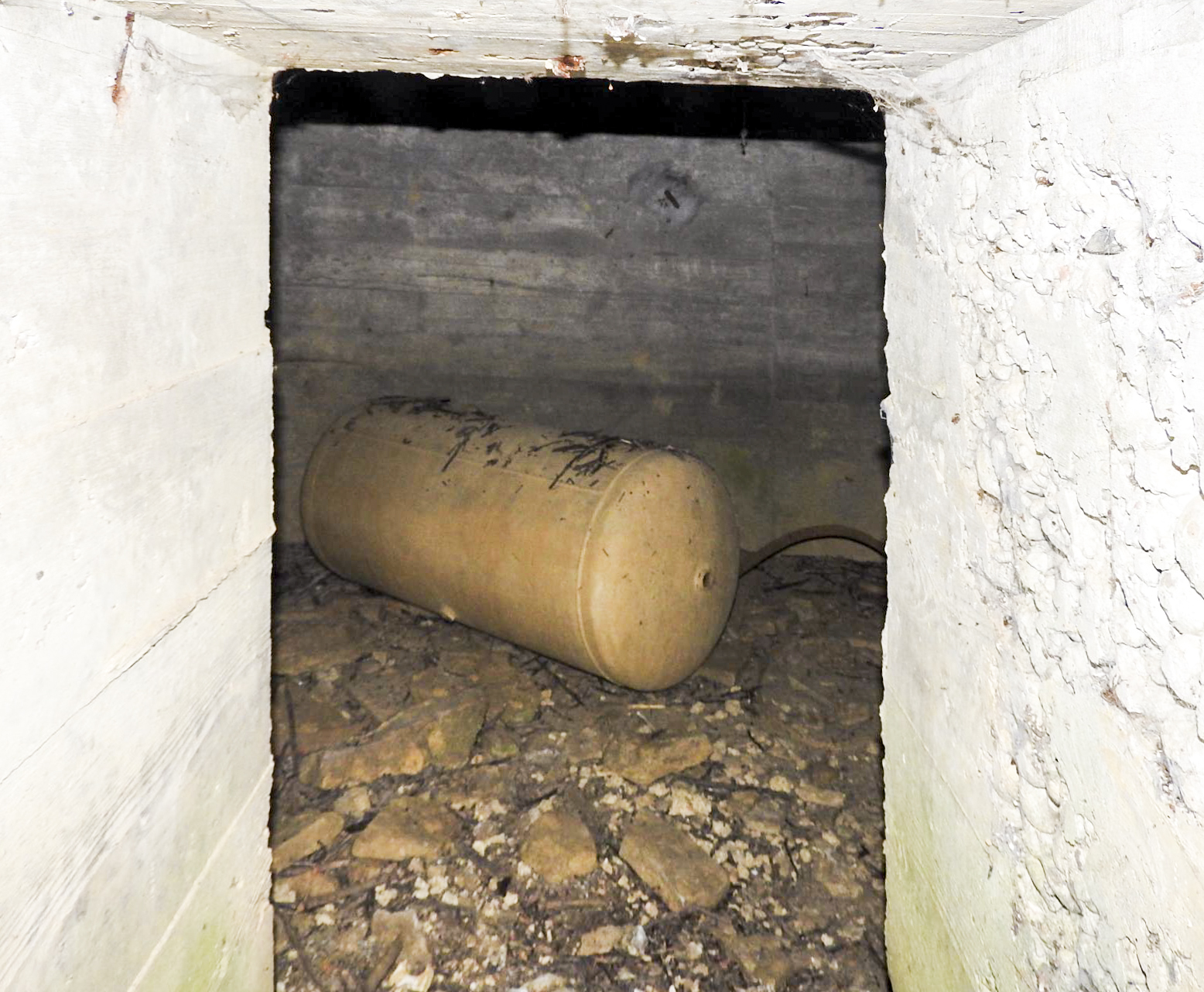 Ligne Maginot - GROSSEN FELD OUEST - (Blockhaus de type indéterminé) - Une vue par l'entrée.