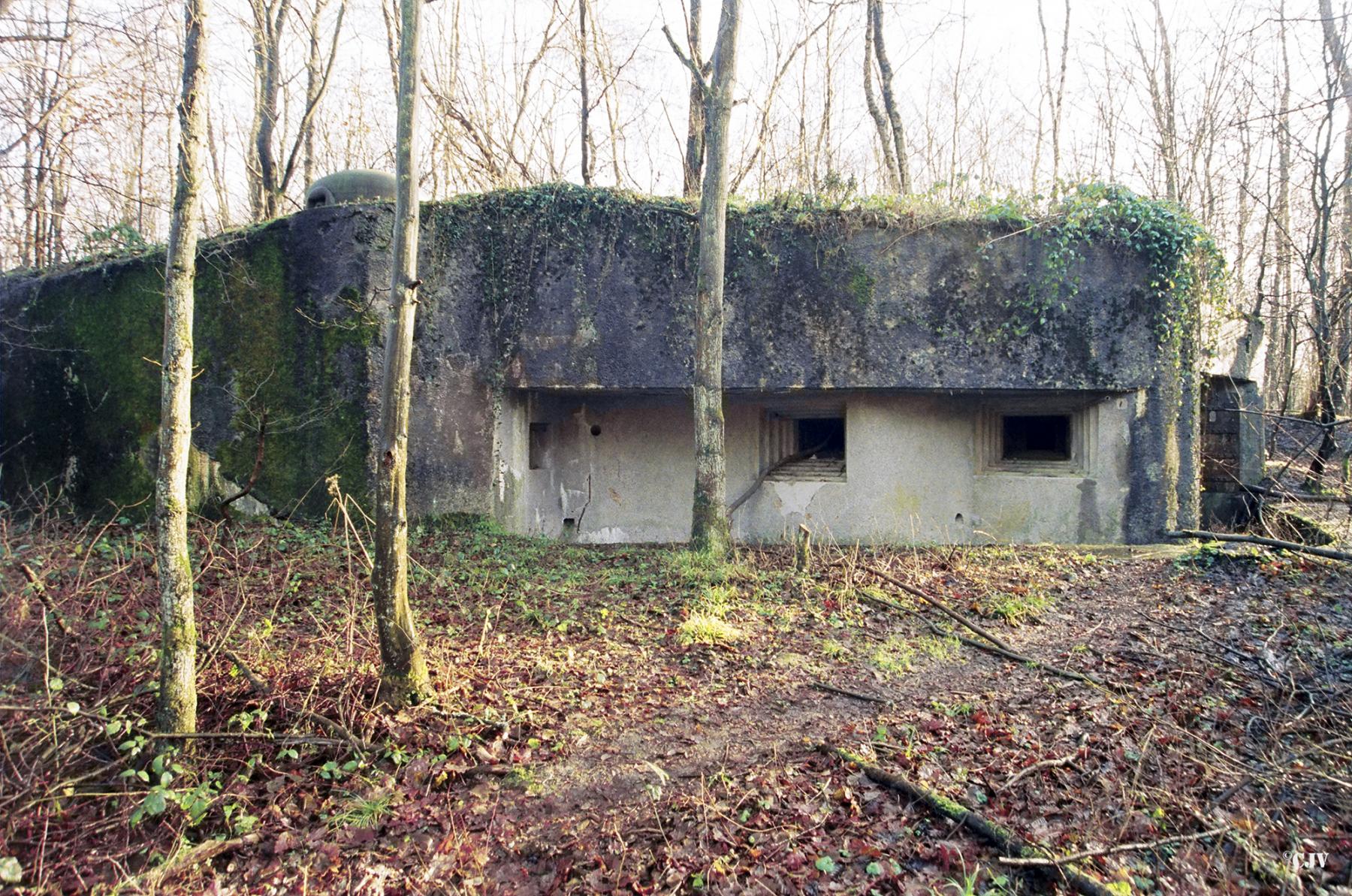 Ligne Maginot - C23 - VIVIER NUTHIAU OUEST - (Casemate d'infanterie) - 