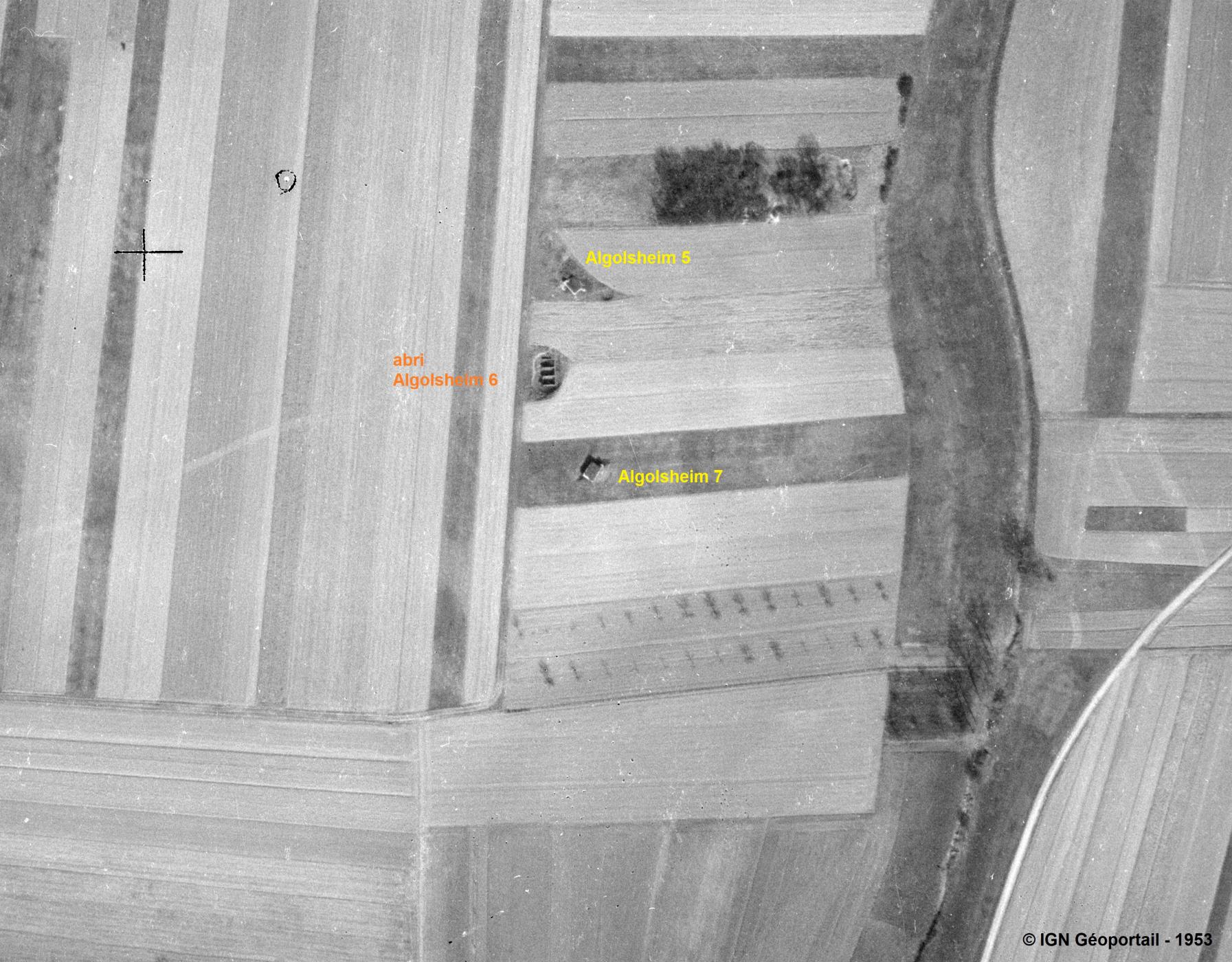 Ligne Maginot - ALGOLSHEIM 5 à 7 - (Blockhaus pour arme infanterie) - Vue arienne de 1953 des trois blocs Algolsheim 5 à 7 maintenant disparus