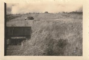 Ligne Maginot - SENTZICH - A16 - (Ouvrage d'infanterie) - La casemate sud de l'ouvrage
L'objet au premier plan reste à identifier
