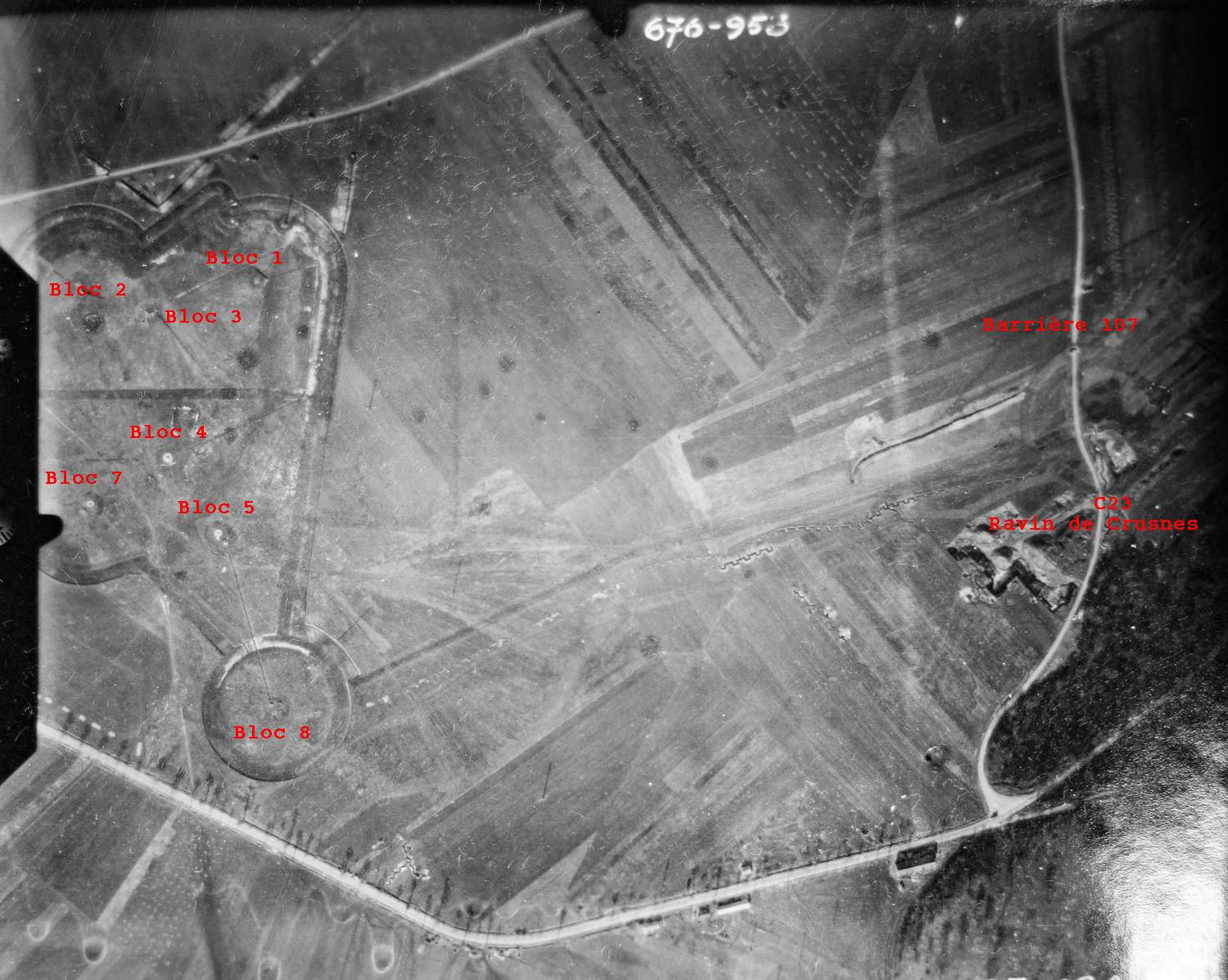 Ligne Maginot - BREHAIN - A6 - (Ouvrage d'artillerie) - Blocs de Bréhain et casemate C23

Vue aérienne - Mission 60 Altitude 2000 - 9 mars 1940 