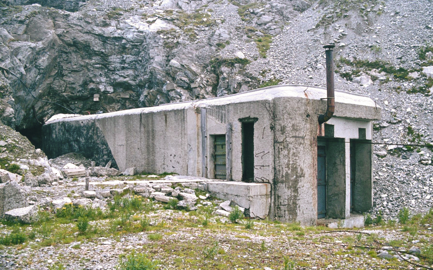 Ligne Maginot - PAS DU ROC - (Ouvrage d'artillerie) - L'entrée munitions