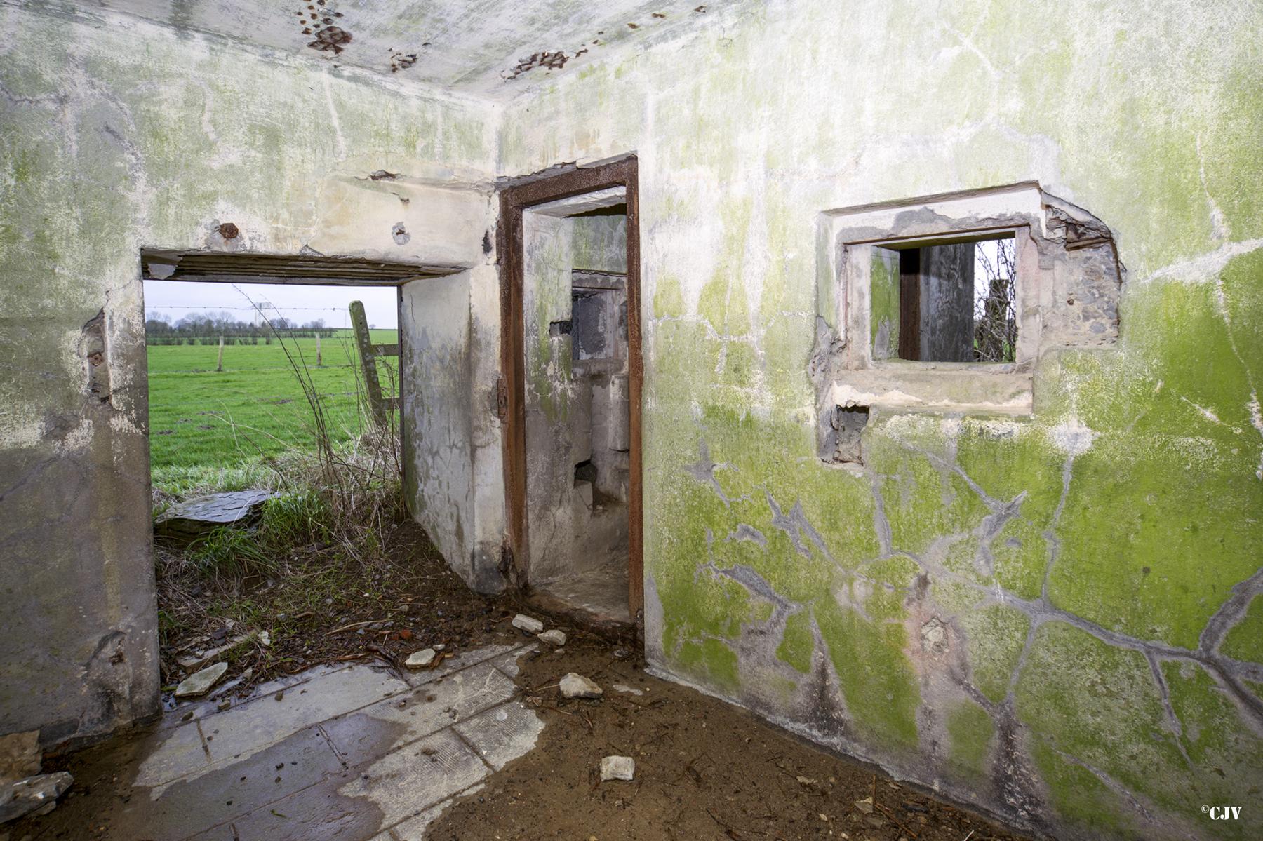 Ligne Maginot - A105 - MON-PLAISIR - (Blockhaus pour canon) - Les entrées