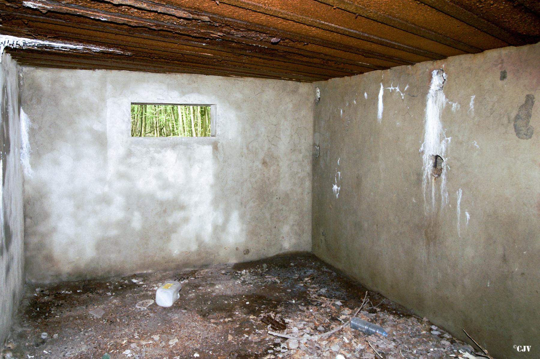 Ligne Maginot - A109 - ROUTE D'EPPE-SAUVAGE - (Casemate d'infanterie - double) - Un des chambres de tir, il n'a aucune équipement