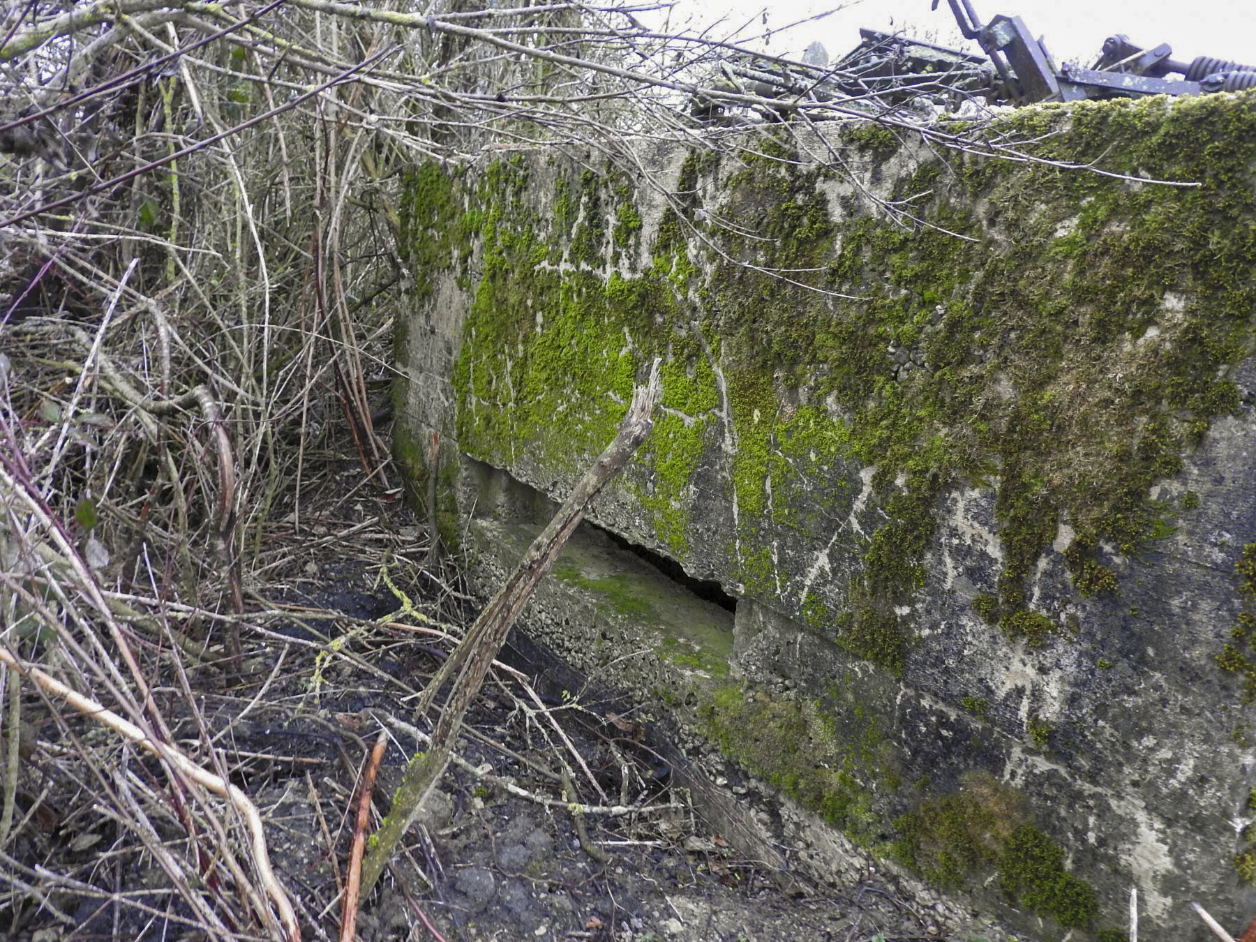 Ligne Maginot - HOLLERSWIESE 2 - (Blockhaus pour arme infanterie) - Le créneau.