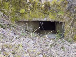 Ligne Maginot - 14 - PRE AUX PIERRES NORD - (Blockhaus pour arme infanterie) - Créneau Hotchkiss (un des deux) face sud-est