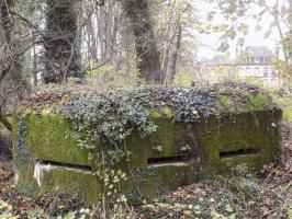 Ligne Maginot - R4 - CHATEAU DE REMILLY - (Blockhaus pour arme infanterie) - Façade, centre