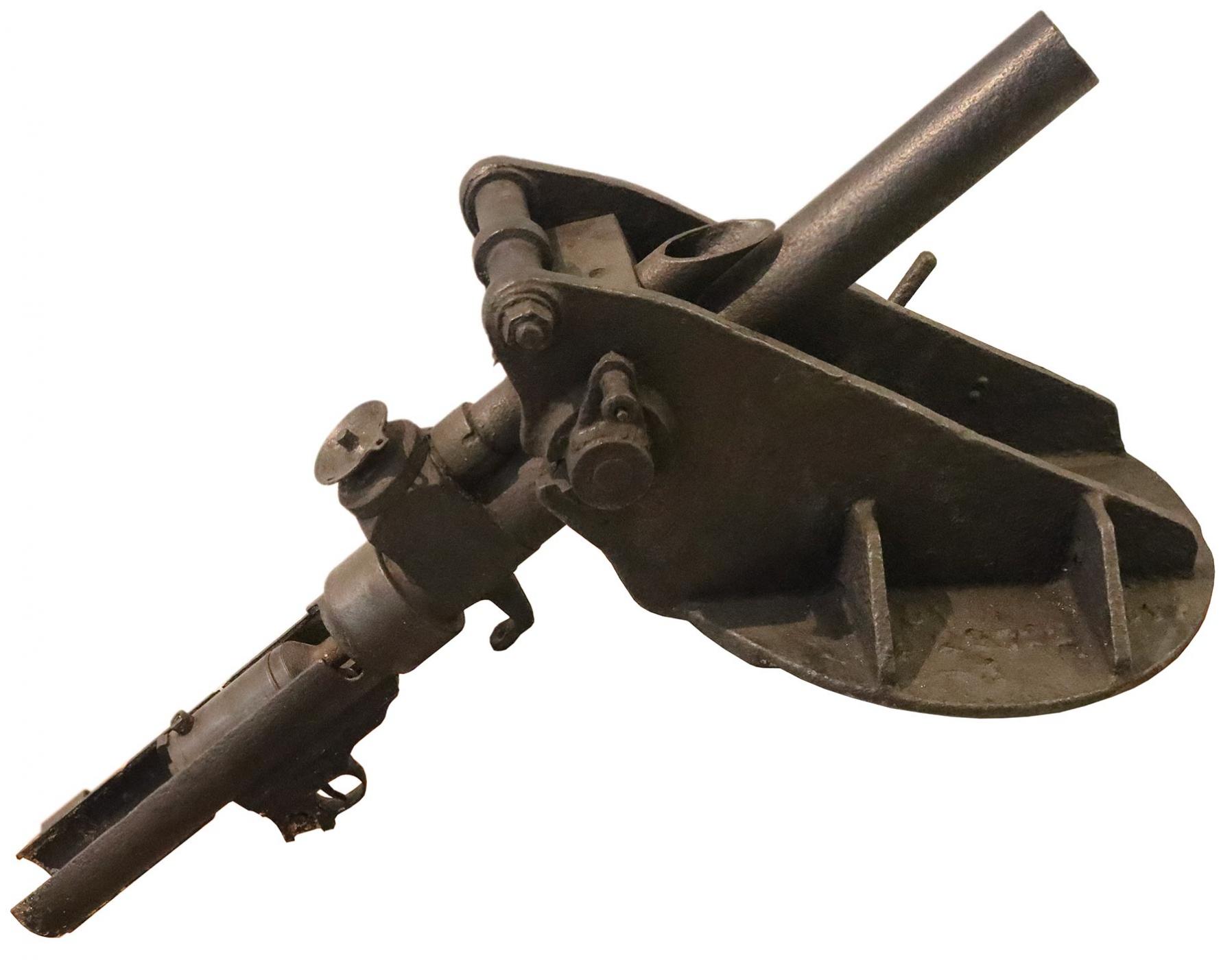 Ligne Maginot - Mortier de 50 mm mle 1935 - Support 950 S 6 - Support 950 S 6 pour mortier de 50 mle 1935. Créé par les allemands pour permettre la réutilisation du mortier sur le mur de l'Atlantique
