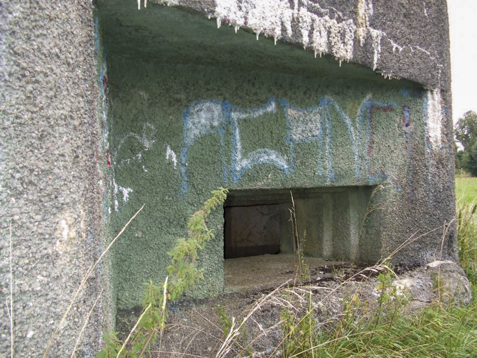 Ligne Maginot - A90 - BREVILLY A - (Blockhaus lourd type STG / STG-FCR - Simple) - Créneau ouest