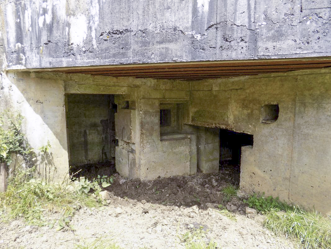 Ligne Maginot - 107 - LONGUES ORGIERES - (Blockhaus lourd type STG / STG-FCR - Double) - Les entrées