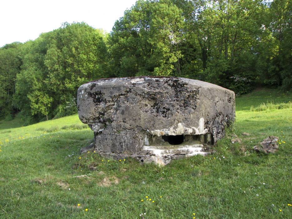 Ligne Maginot - BB91-B - SAUSSURE - (Observatoire d'infanterie) - L'observatoire se trouve au-dessus du blockhaus 102 Fosse-Colin-Noizet