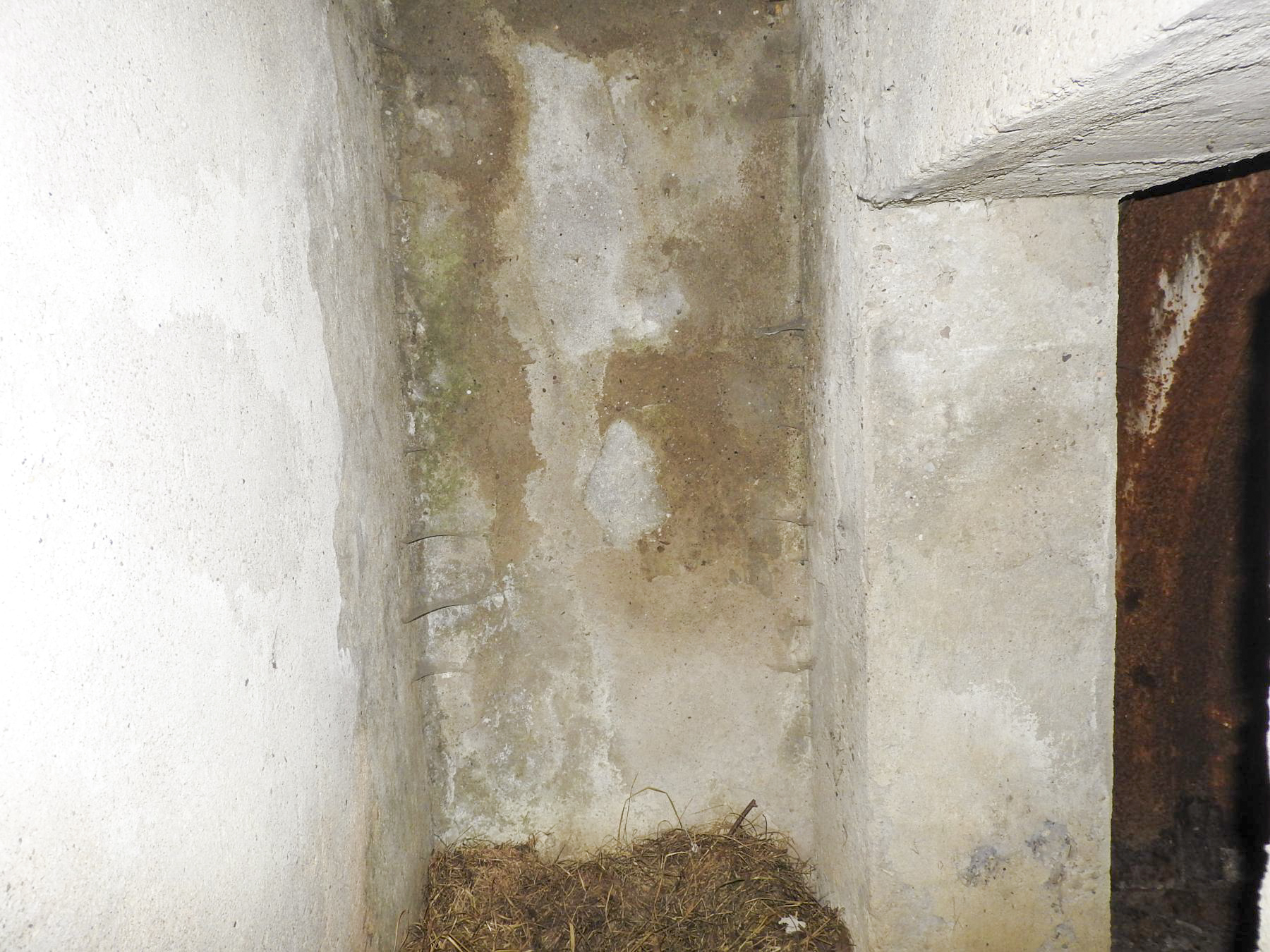 Ligne Maginot - FERME DE MOHRENHOF (166° RIF) - (PC de Sous-Secteur) - Le couloir de l'entrée.