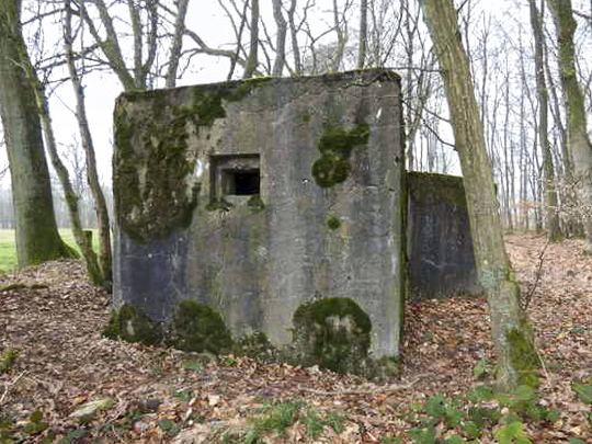 Ligne Maginot - C4B - GRUNDVILLER 2 - (Blockhaus pour arme infanterie) - Le créneau pour FM frontal