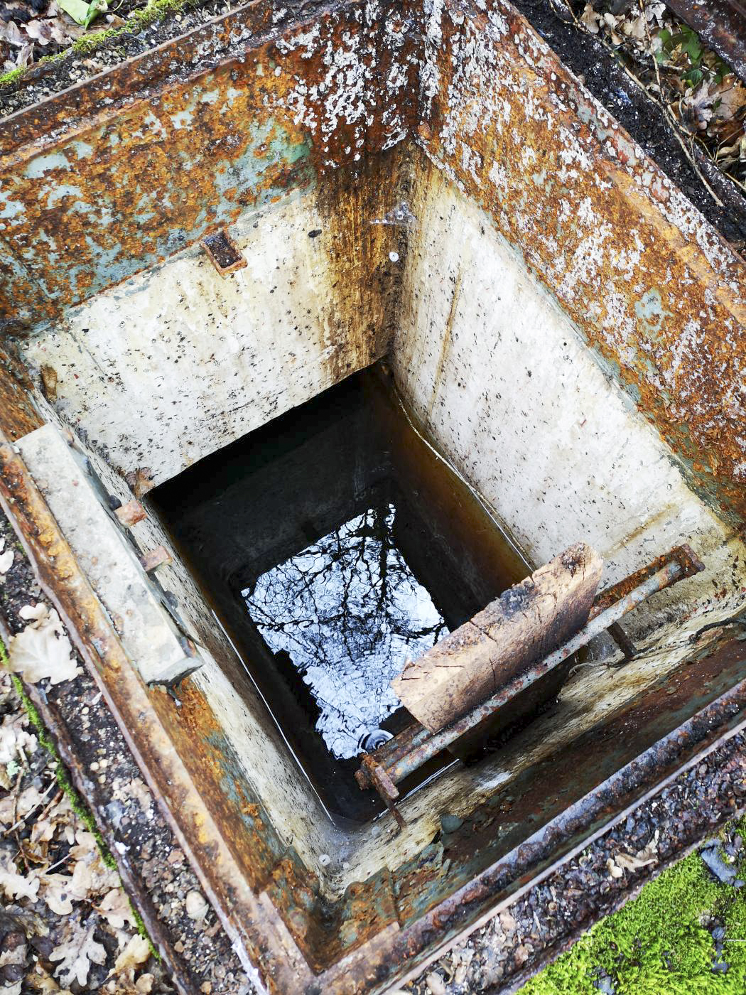 Ligne Maginot - 81M - (Chambre de coupure) - Le local est malheureusement inondé