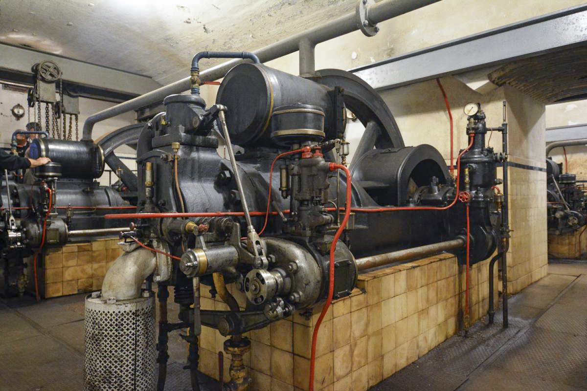 Ligne Maginot - GUENTRANGE (FESTE DE) - (Ouvrage d'artillerie) - L'usine électrique
Moteurs diesel DEUTZ