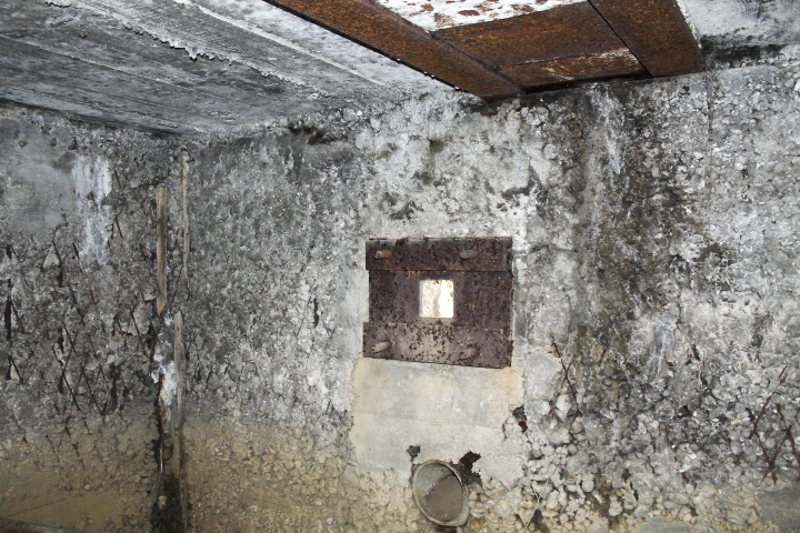 Ligne Maginot - GARE DE KALHAUSEN 2 - (Blockhaus pour arme infanterie) - Chambre de tir FM