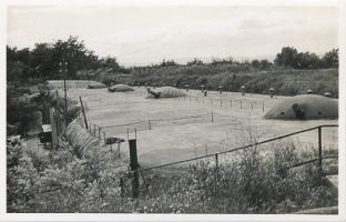 Ligne Maginot - CERISIERS - (Ouvrage d'artillerie) - La batterie en 1940.
L'armement est intact